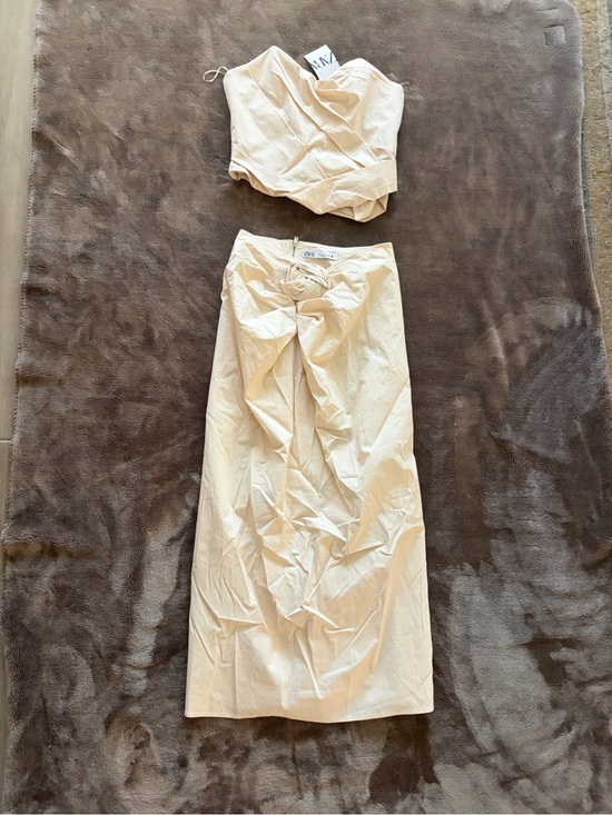 Zara Dresses & Skirts - Zara Cream Maxi Skirt with Front Twist Detail / and cream Top